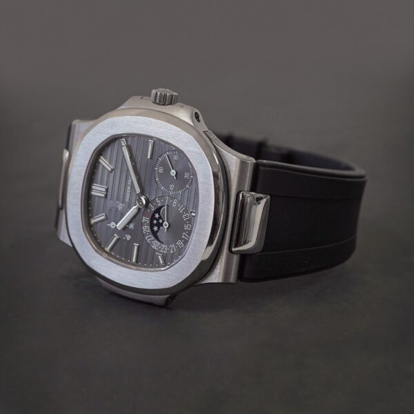 Patek Philippe Nautilus - Black